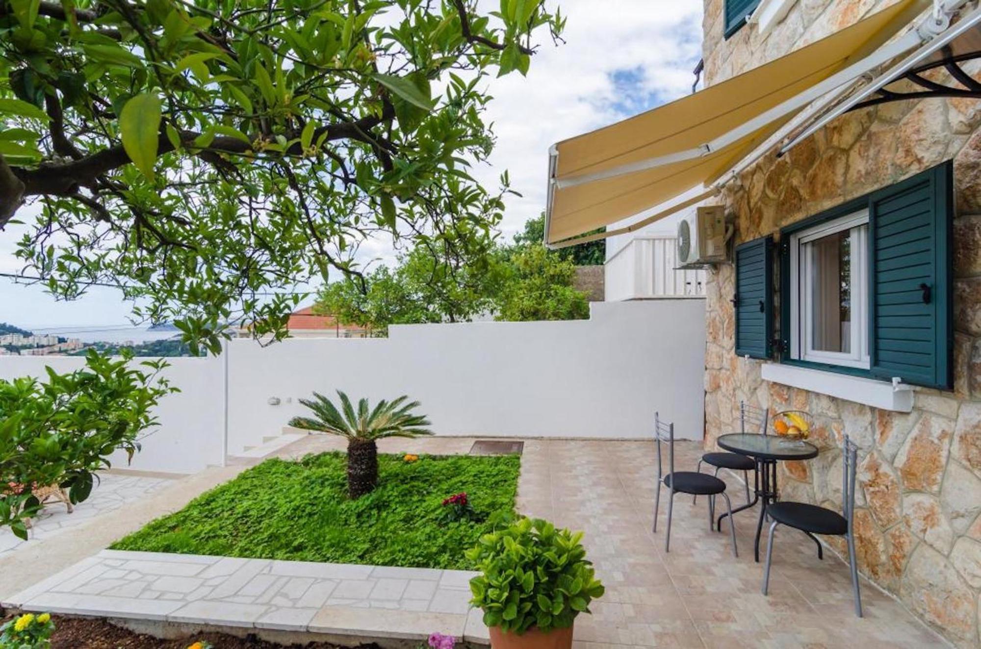 Apartments Lena & Lara Dubrovnik Bagian luar foto